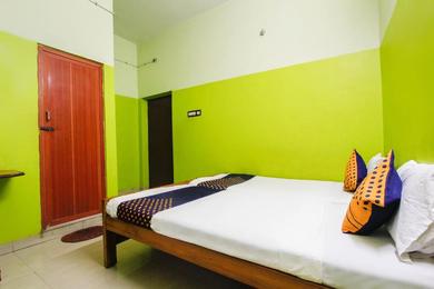 Hotel SPOT ON Senaithalaivar Residency