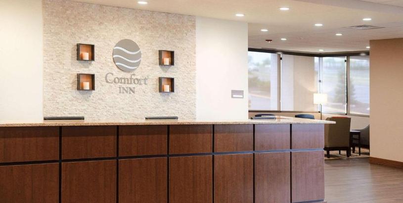 Отель Comfort Inn & Suites Event Center