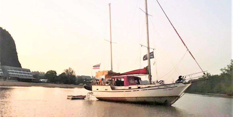 Boat Croisière sur voilier dans la baie de Phang nga