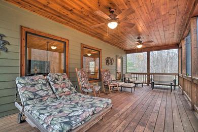 Holiday home Smoky Mountain Retreat Trail and Creek Access!