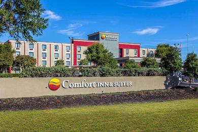 Отель Comfort Inn & Suites Knoxville West