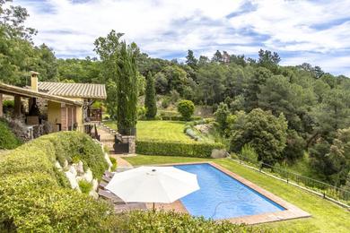 Villa Catalunya Casas: Rustic Villa Buixa with mountain views, 30 km to the beach!