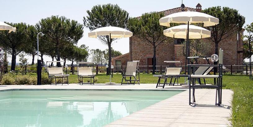 Apartments Pietraia Villa Sleeps 4 with Pool and Air Con