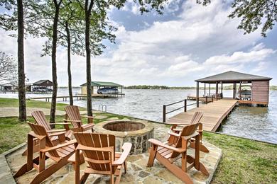 Holiday home Malakoff Home with Deck and Fire Pit Cedar Creek Lake