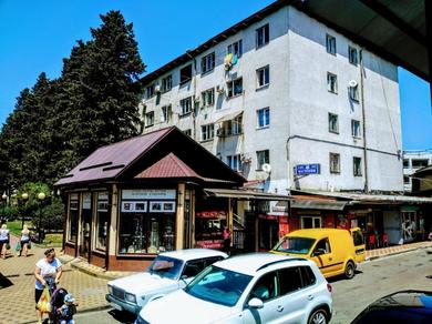 Apartments Apartment on G.Pietrovoi