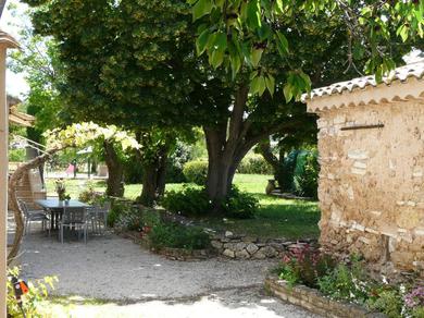 Дом отдыха Mas Provençal avec une Belle Piscine Privée, située en campagne de Venelles, vue sur la Sainte Victoire, proche d'Aix en Provence, 10 personnes, LS7-257 AMBICIOUN