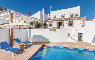 Holiday home Stunning home in Almachar with 5 Bedrooms, WiFi and Outdoor swimming pool
