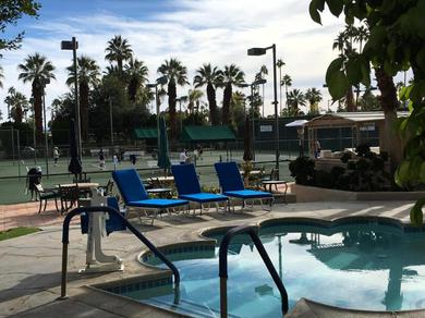 Апарт-отель GetAways at Palm Springs Tennis Club