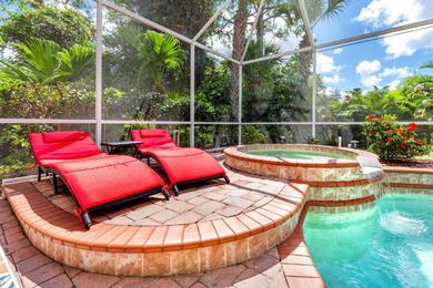 #2 Luxurious 4 bedroom 3 bathroom house with large heated pool in North Port