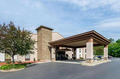 Hotel Quality Suites Altavista – Lynchburg South