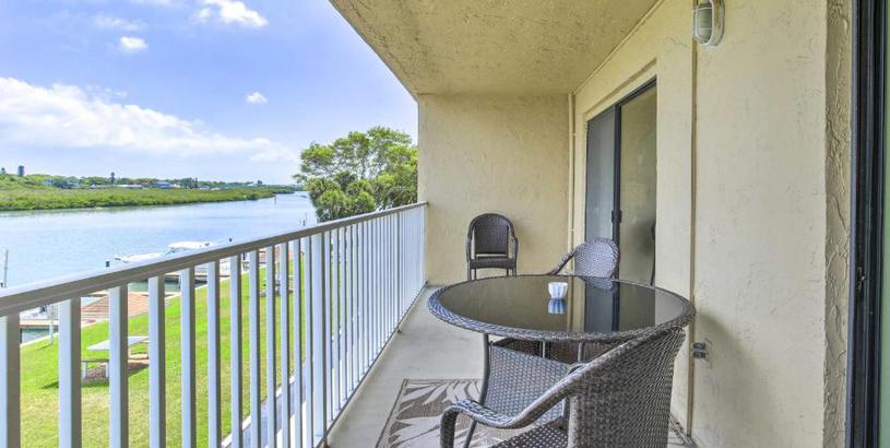 Апартаменты Indian Shores Condo Balcony, Views and Pool Access!