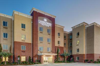 Отель Candlewood Suites Cut Off - Galliano, an IHG Hotel