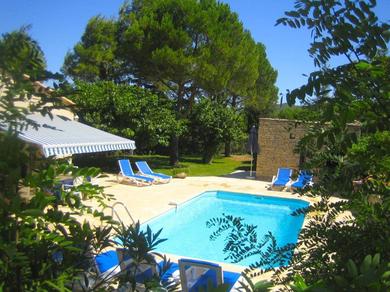 Attractive Holiday Home in C reste with Pool