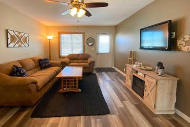 Apartments Sacajawea Suite with Deck Near Trails and Sites!