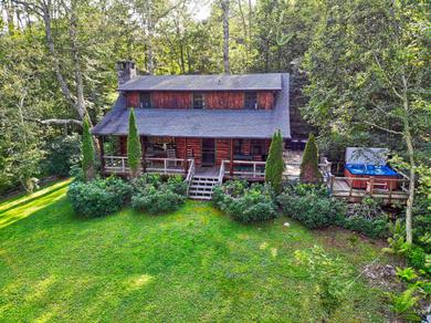 Holiday home Winds Aloft -Quaint Cabin with Grandfather Mountain views, Hot Tub