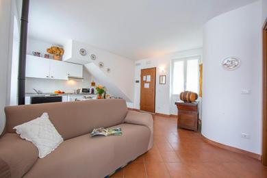 Apartments Geraneo among Vineyard - Happy Rentals