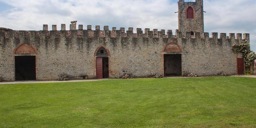 Apartments Locazione Turistica Castello di Magnano