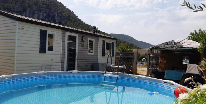 Holiday home Bungalow de 3 chambres avec piscine privee a Gemenos