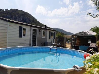  Bungalow de 3 chambres avec piscine privee a Gemenos