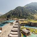 Отель Alpine Luxury SPA Resort Schwarzenstein