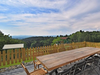 Апартаменты Holiday home with panoramic view and every convenience spa