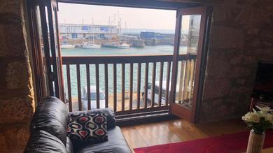 Апартаменты Sail Loft Lookout - Modern Harbourside Apartment with Character Features - 101