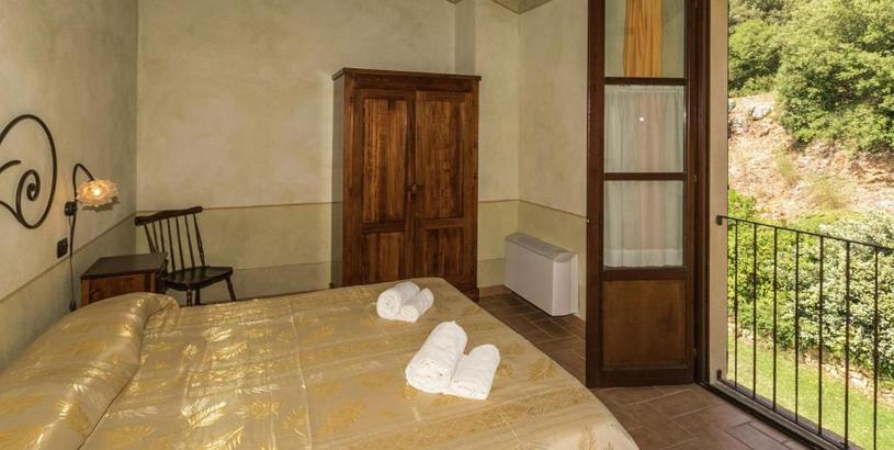 Holiday home Elegant apartment with swimming pool 1 hour from Rome