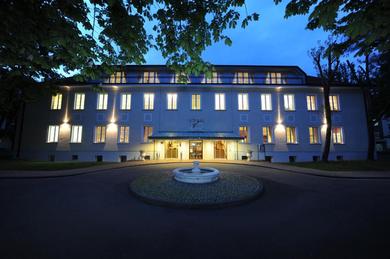 Отель Hotel Der Lindenhof