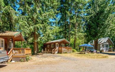Guest house Chehalis Camping Resort One-Bedroom Cabin 2