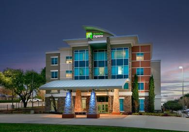 Отель Holiday Inn Express & Suites North Dallas at Preston, an IHG Hotel