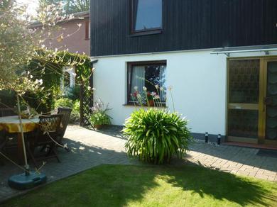 Апартаменты Elegant in Gross Kordshagen amidst lush greenery with garden