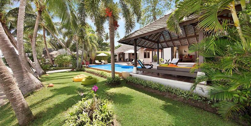 Villa Ban Laem Sor - Omicron Promo - Tropical Beachfront 4 bed pool villa