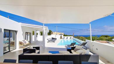 Villa Modern house with great view to sea