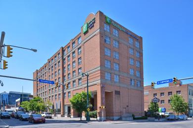 Отель Holiday Inn Express & Suites Buffalo Downtown, an IHG Hotel