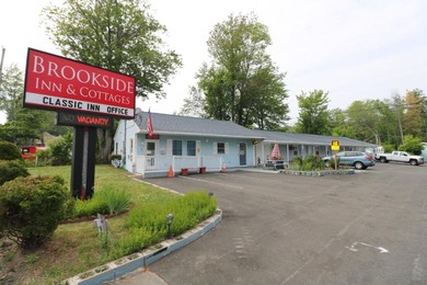 Motel Brookside Inn & Cottages