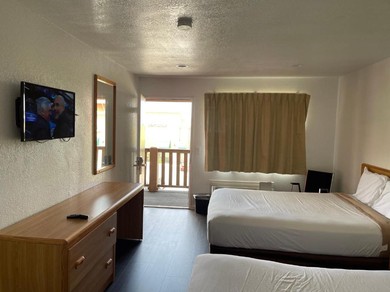 Motel Palms Inn & Suites
