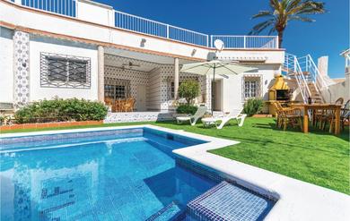 Holiday home Nice Home In Cartagena With 4 Bedrooms, Wifi And Outdoor Swimming Pool