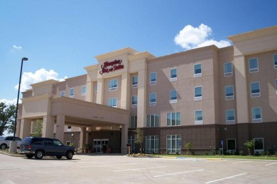 Отель Hampton Inn & Suites Denison