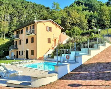 Апартаменты Ferienwohnung am Gardasee in Tignale, Pool, Seesicht, WLAN kostenlos