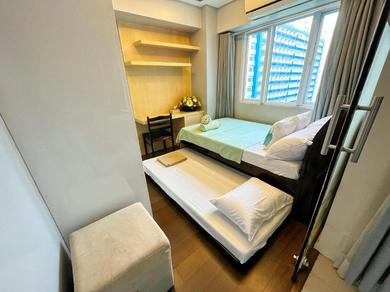Кемпинг Modern 2-bedroom suite for 5 guests across MOA