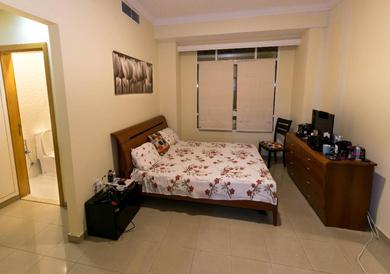 Reduced price Rooms and Partitions for Men Guests in Dubai Marina