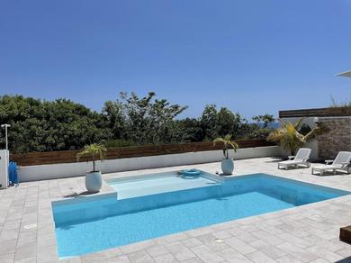 Villa Luxury villa with sea view, large swimming pool and outdoor kitchen