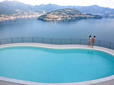 Apartments Cherubino - stunning lake view with swimming pool