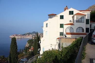 Apartments with WiFi Dubrovnik - 8600