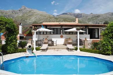 Villa Villa Giselda con piscina