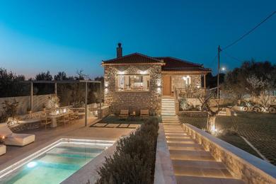 Отель OD Luxury Villa with Private Heated Pool