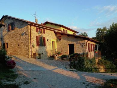 Дом отдыха Stone Cottage in Marche with Swimming Pool