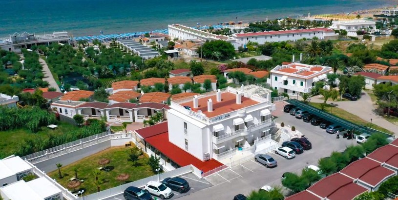 Отель Hotel Sirena - Servizio spiaggia inclusive