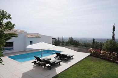 Вилла Goldra Cozy Villa with private pool