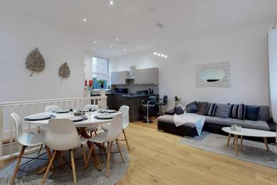 Apartments Lovely 2 Bedroom Apartment near Highgate Station
